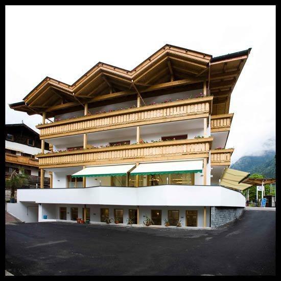 Pfandleralm Hotel 3*